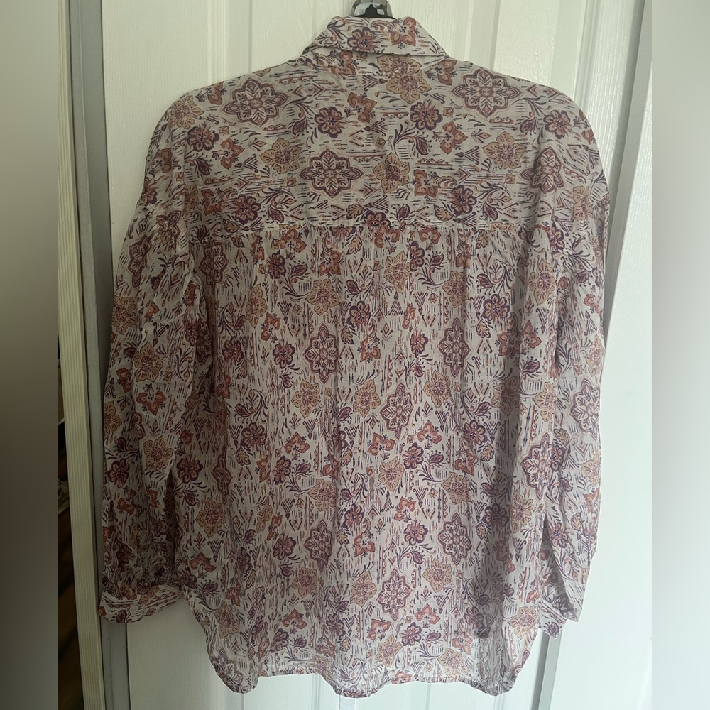 Olivaceous Top and earrings bundle. NWT - Picture 2 of 5